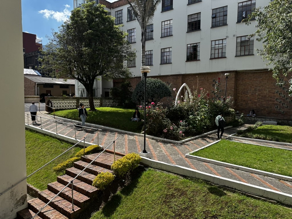 A3E16F04-7228-4C8B-8F80-E682F21C1151_1_105_c